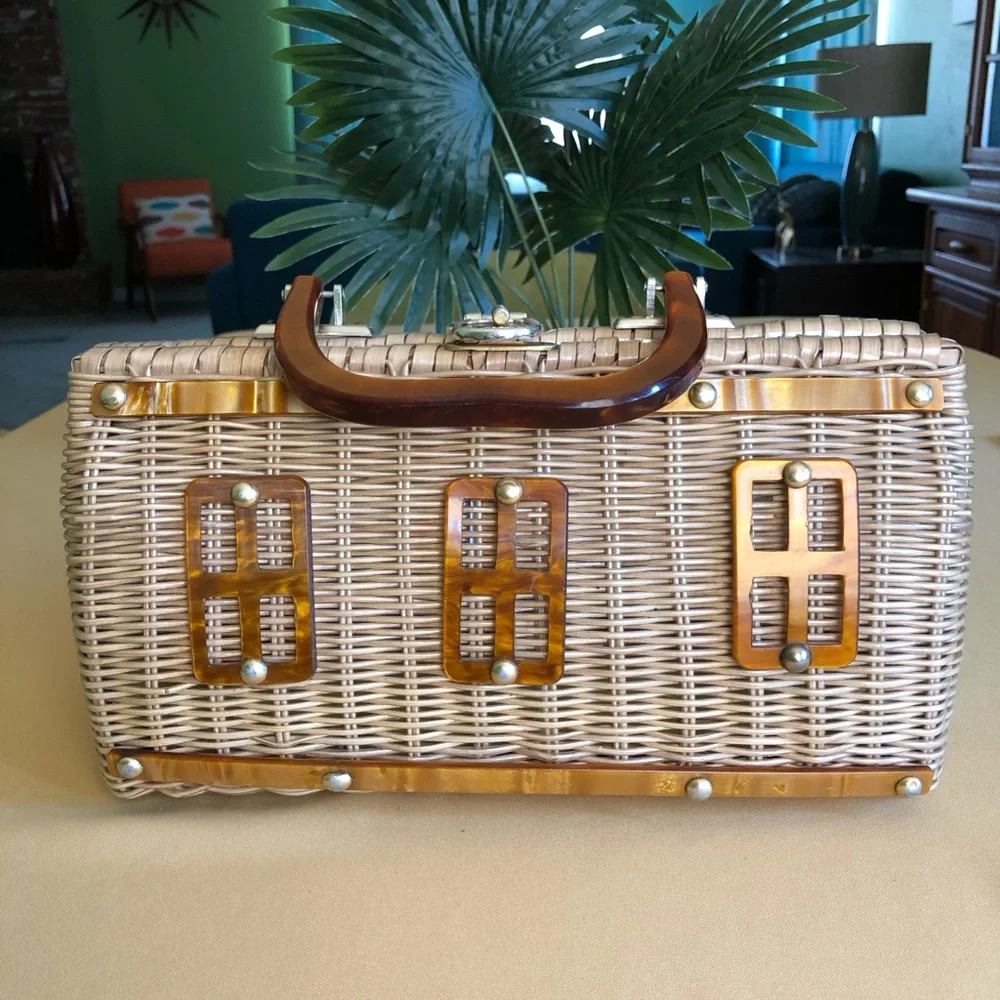 Vintage Wicker Purse - Picture 1 of 10